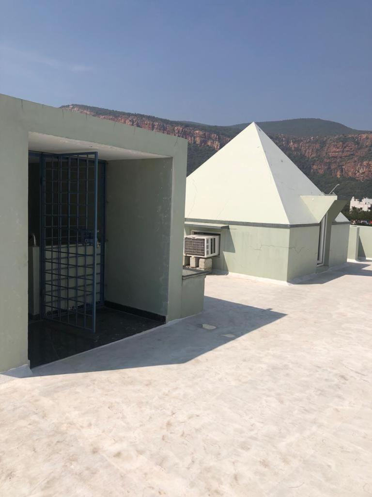 Ssn Home Stays In Tirupati Near Alipiri Exterior photo