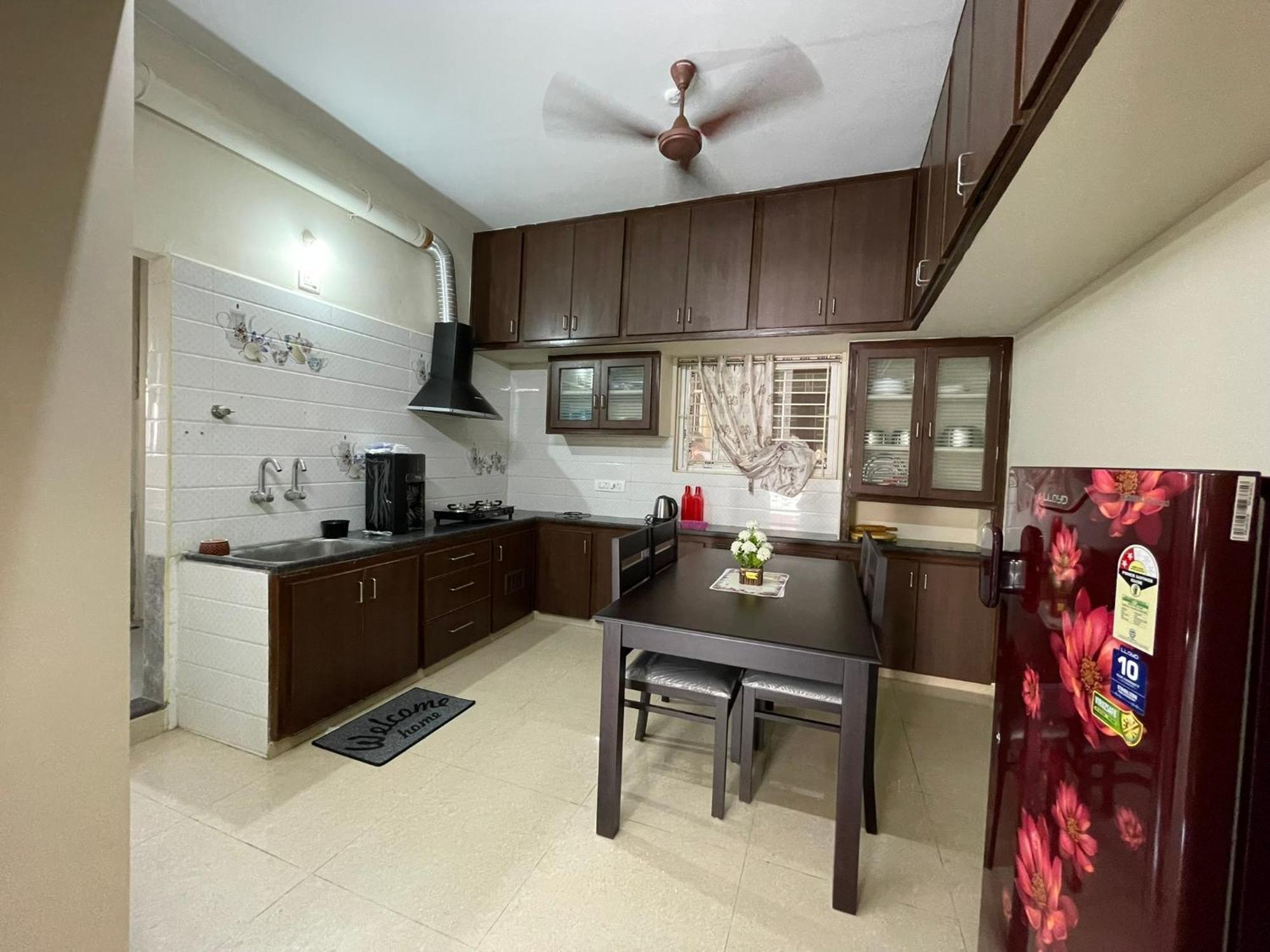 Ssn Home Stays In Tirupati Near Alipiri Exterior photo